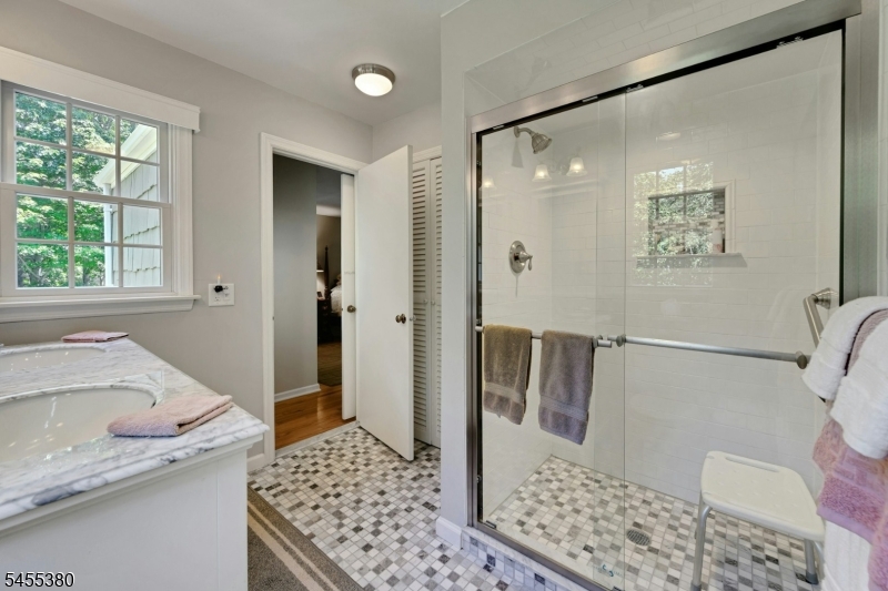 8 High Ridge Rd Property Photo 17