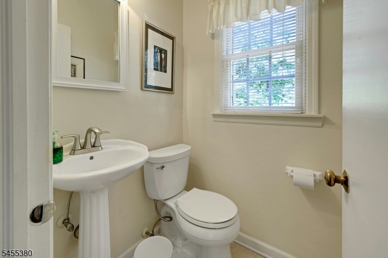 8 High Ridge Rd Property Photo 22