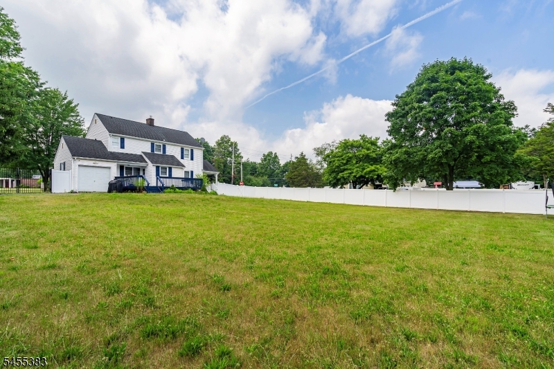 1637 Amwell Rd Property Photo 15