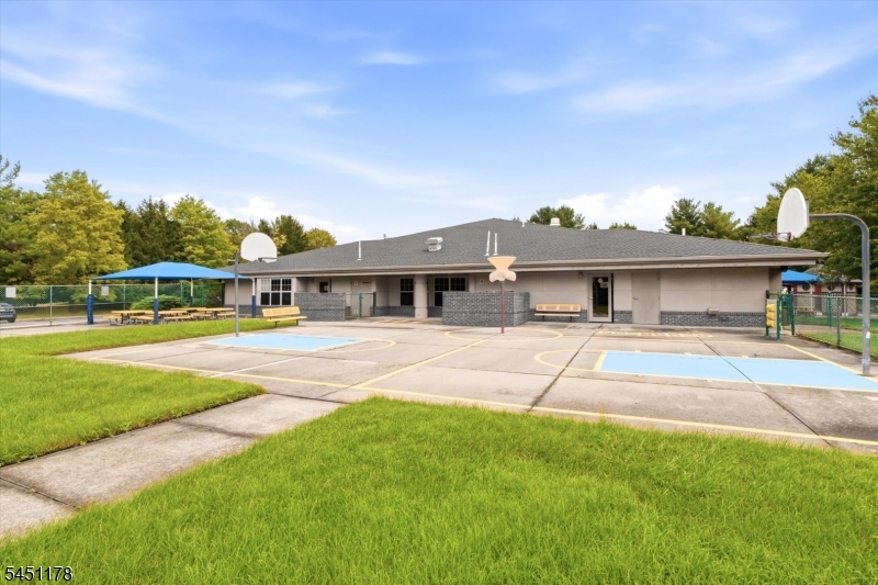1 Kinder Ct Property Photo 37