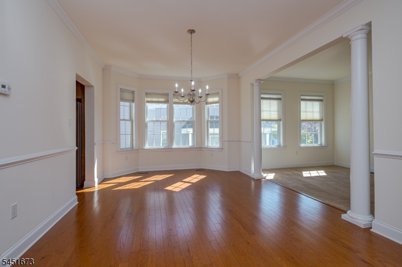 9 Comstock Ln Property Photo 7