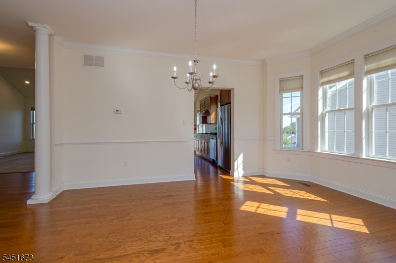 9 Comstock Ln Property Photo 8