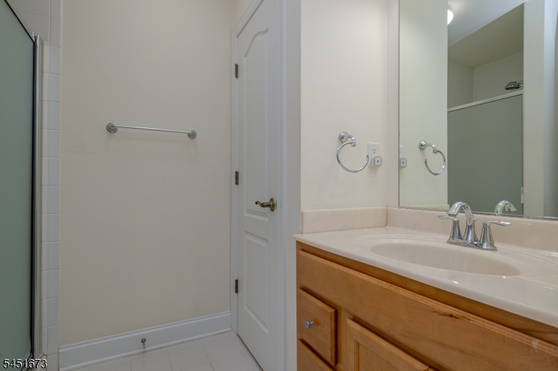 9 Comstock Ln Property Photo 23