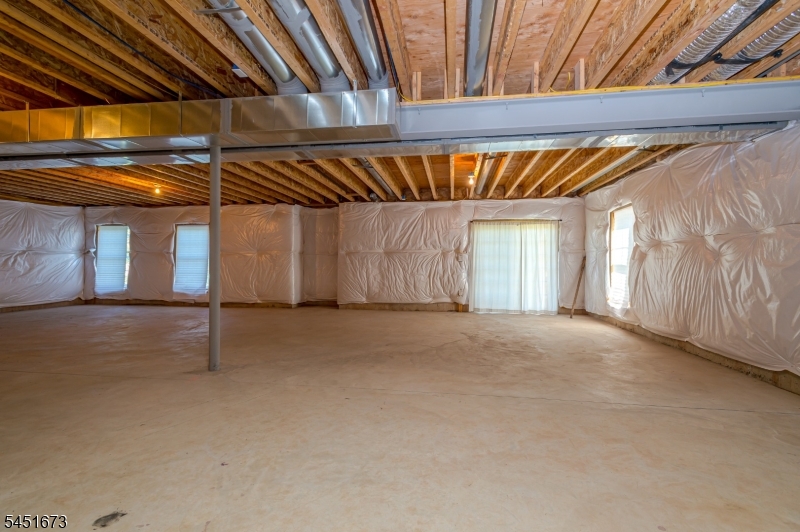 9 Comstock Ln Property Photo 26