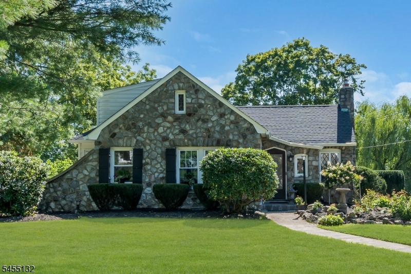 9 Musconetcong Ave Property Photo 1