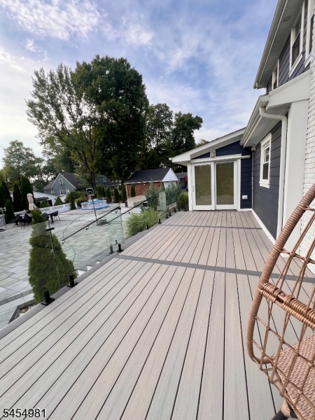 43 Edgewood Ave Property Photo 12