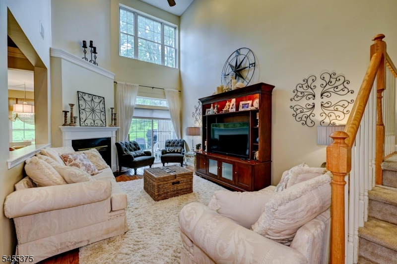 47 Loft Dr Property Photo 1