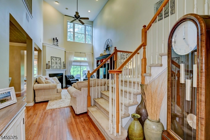 47 Loft Dr Property Photo 5