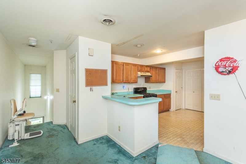 20 Collura Ln Property Photo 9