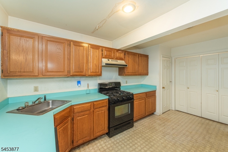 20 Collura Ln Property Photo 10