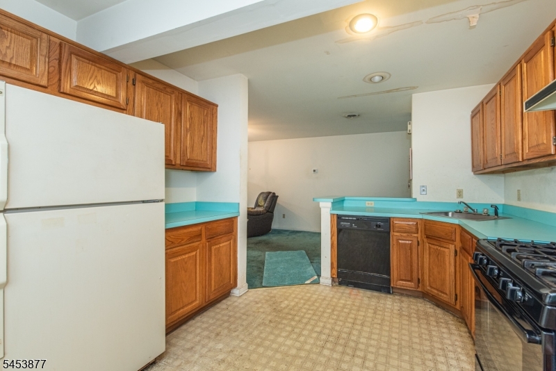 20 Collura Ln Property Photo 14