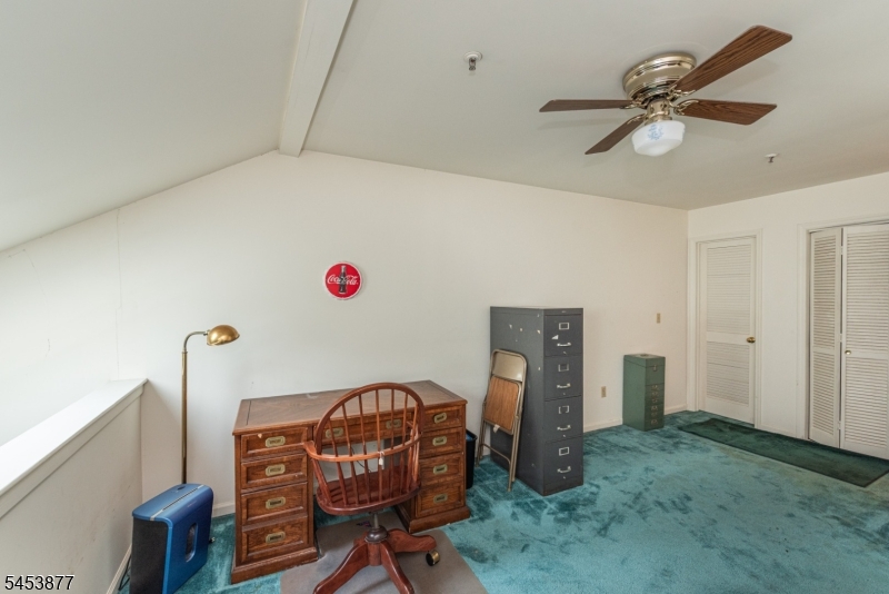 20 Collura Ln Property Photo 15
