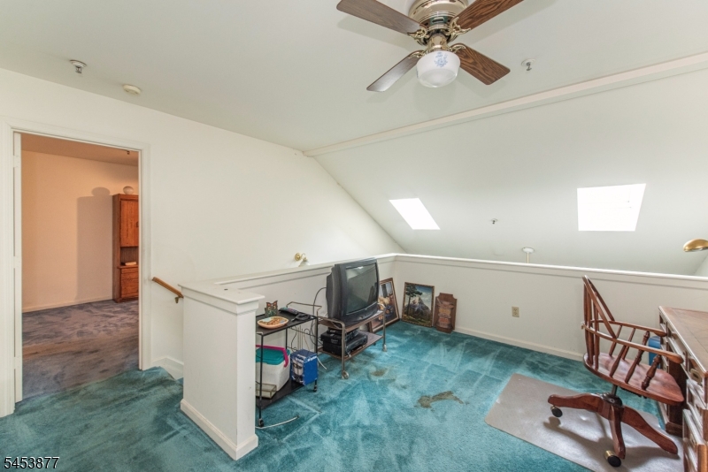 20 Collura Ln Property Photo 16