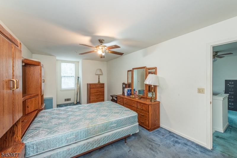 20 Collura Ln Property Photo 18