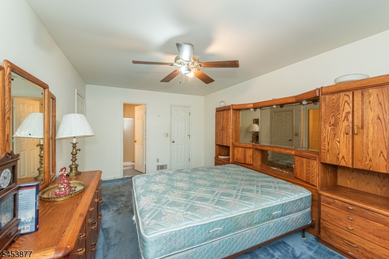 20 Collura Ln Property Photo 19