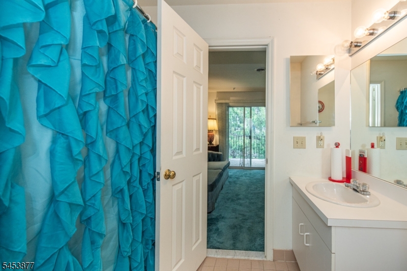 20 Collura Ln Property Photo 24