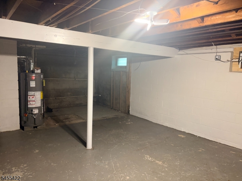69 Linwood Ave Property Photo 16