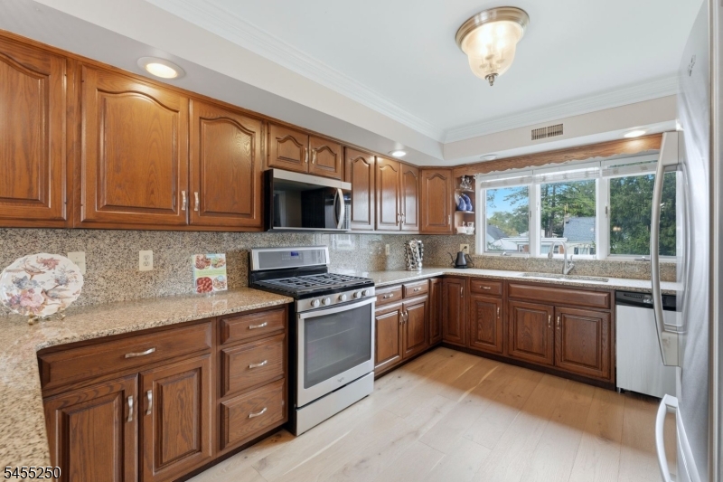 41 Florham Rd Property Photo 8