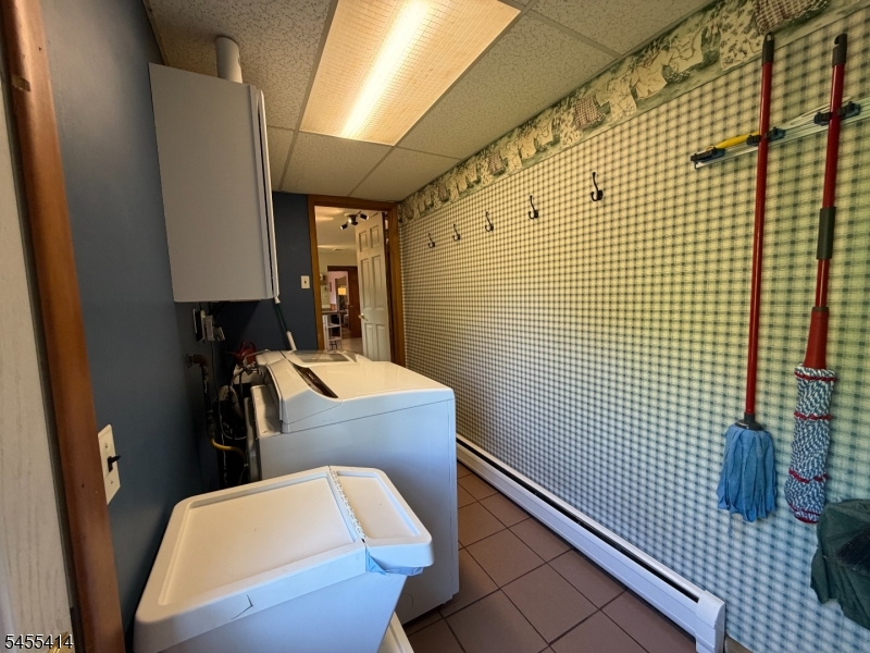 73 S Hillside Ave Property Photo 11