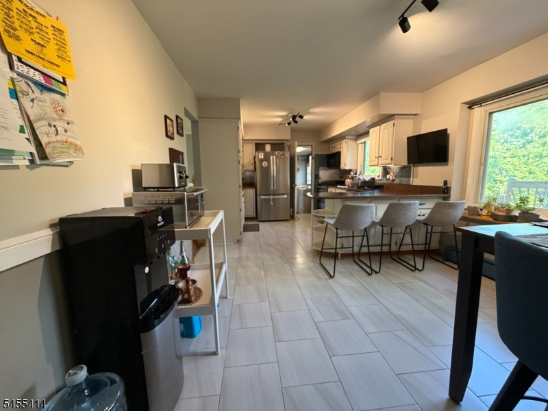 73 S Hillside Ave Property Photo 12