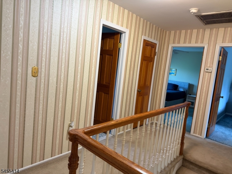 73 S Hillside Ave Property Photo 25