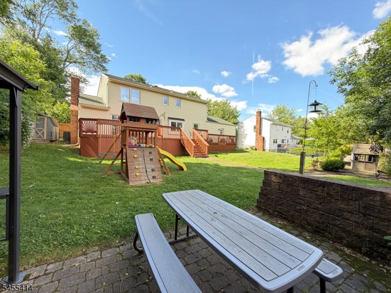 73 S Hillside Ave Property Photo 42