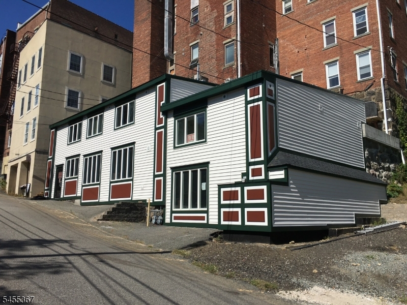 712 Main St Unit 187 B C Property Photo 1