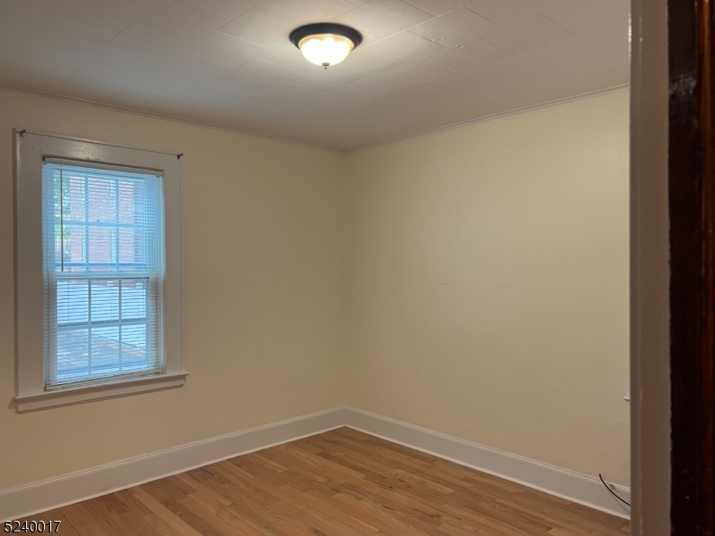 58 Park Ave Property Photo 6