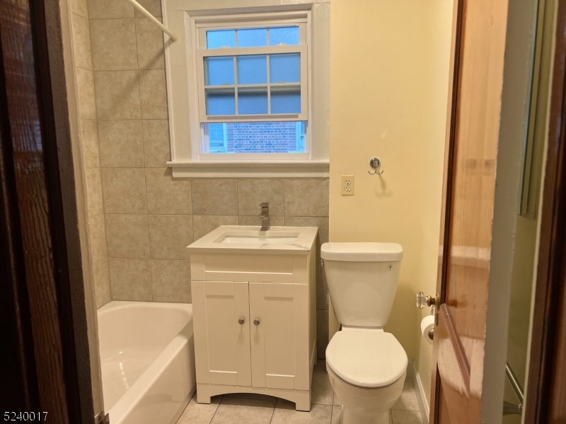 58 Park Ave Property Photo 8