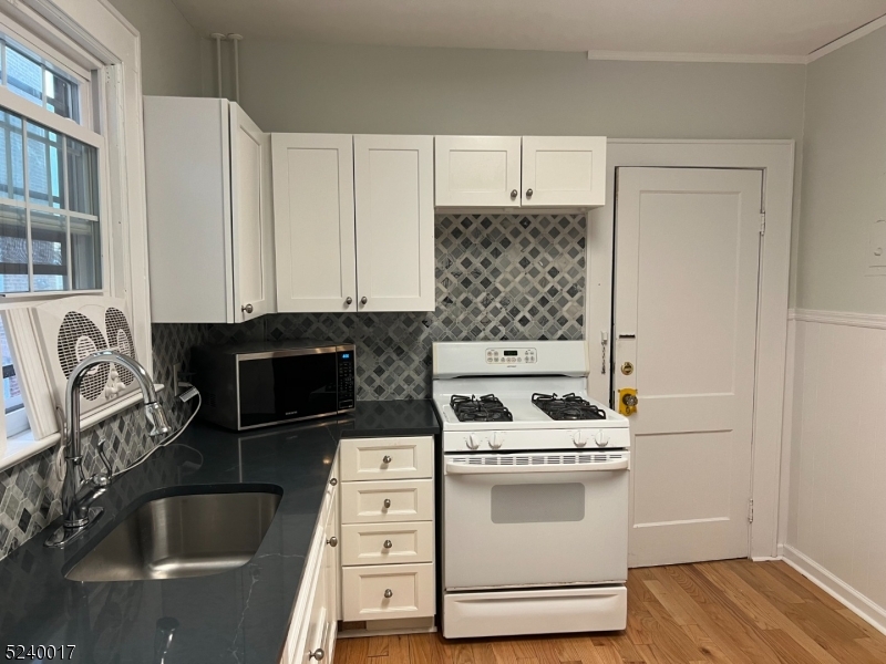 58 Park Ave Property Photo 17