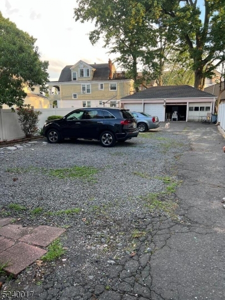 58 Park Ave Property Photo 25