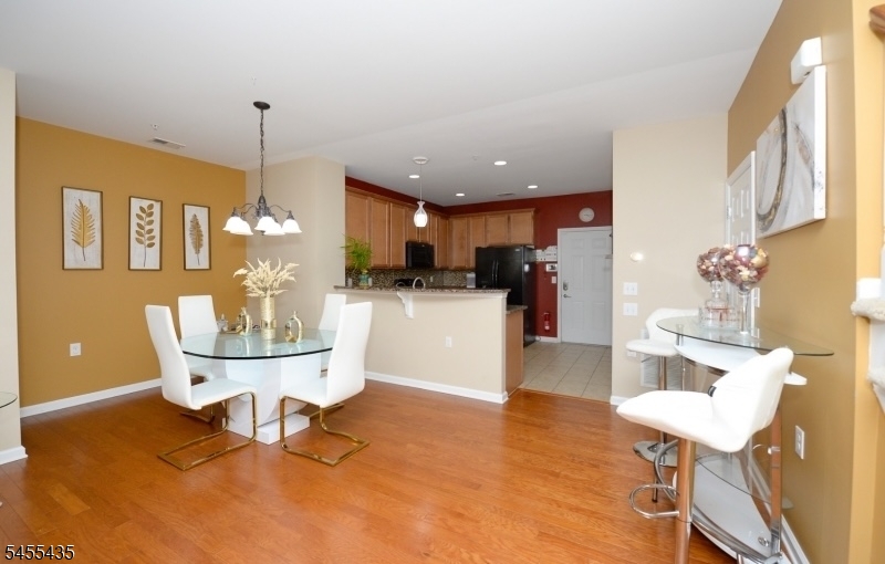 5 Holly Ln Property Photo 2
