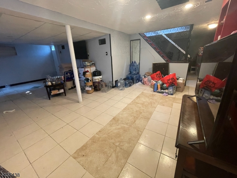 80 Circle Drway Property Photo 8