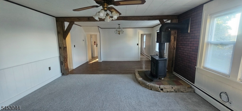 34 Outlook Ave Property Photo 6