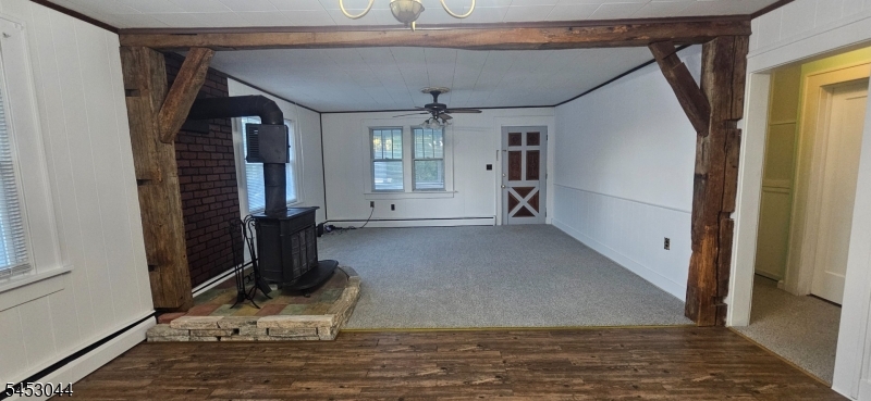 34 Outlook Ave Property Photo 8