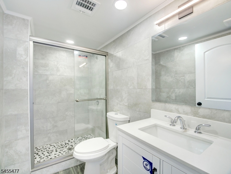 4 Emmans Rd Property Photo 8
