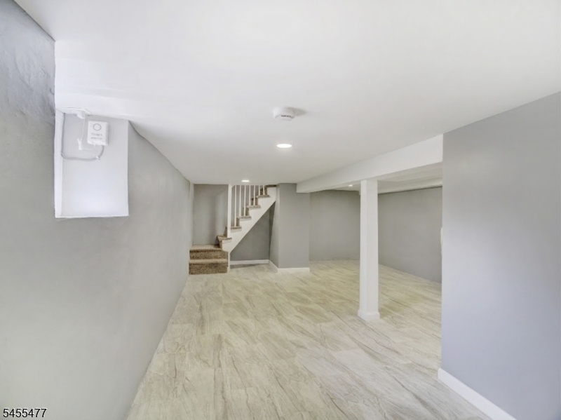 4 Emmans Rd Property Photo 19