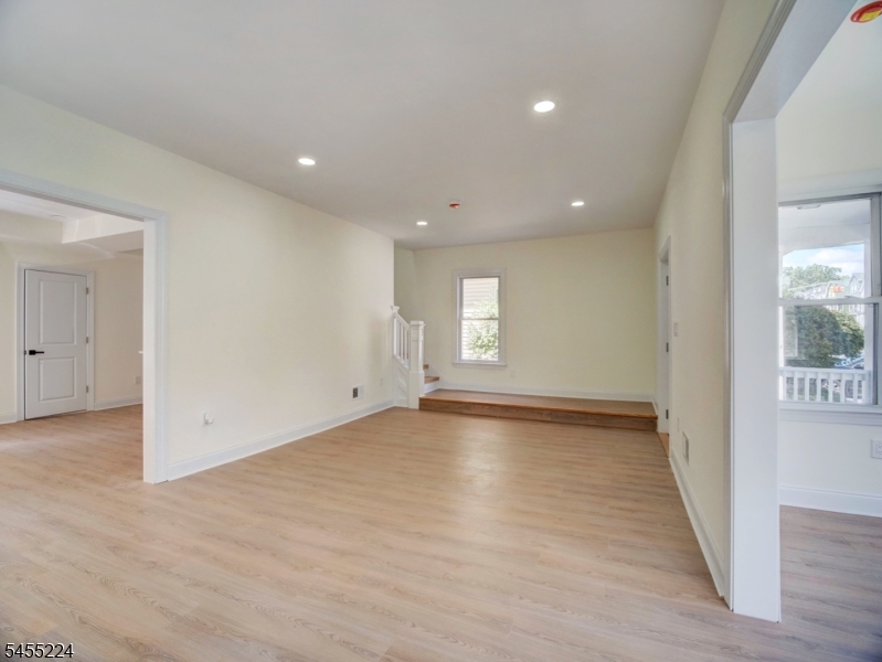 187 Rutledge Ave Property Photo 8