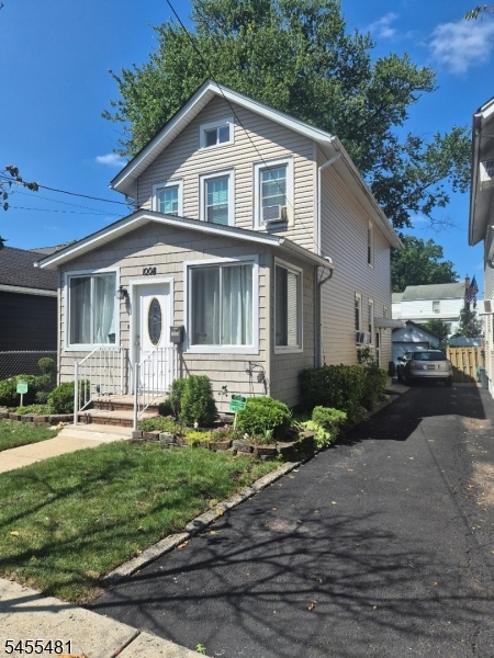 1008 Prospect St Property Photo 14