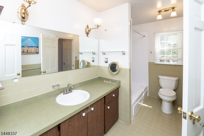 111 Osprey Property Photo 24