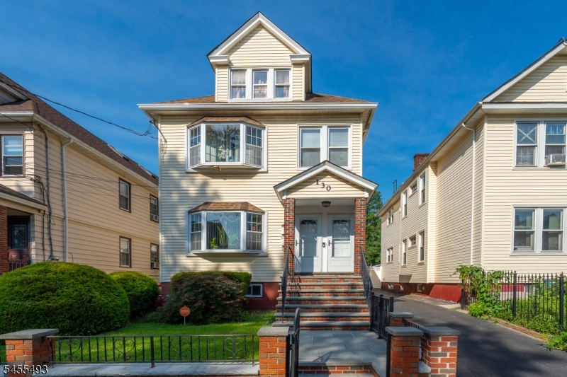 130 Acme St Property Photo 1