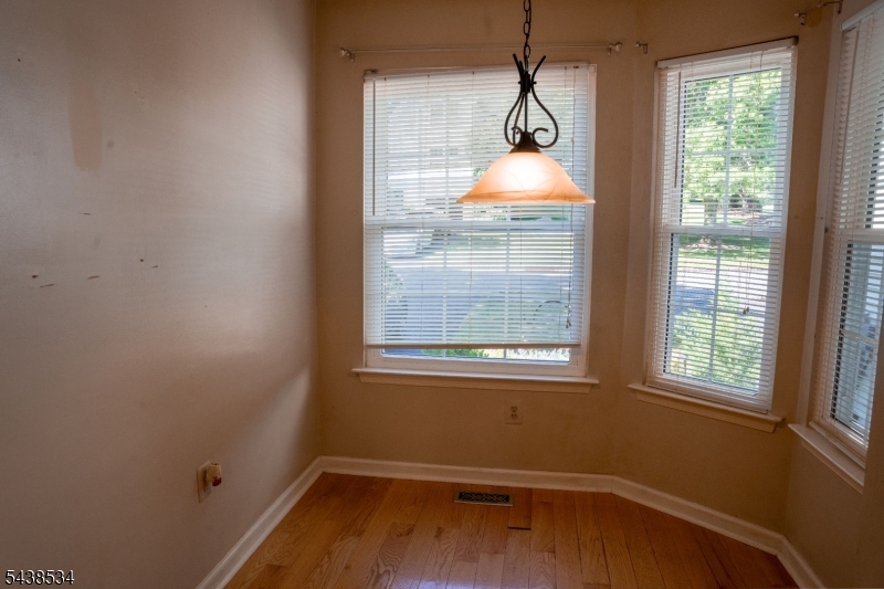 4 Delaware Ln Property Photo 11