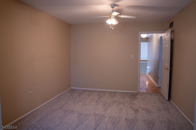 4 Delaware Ln Property Photo 28