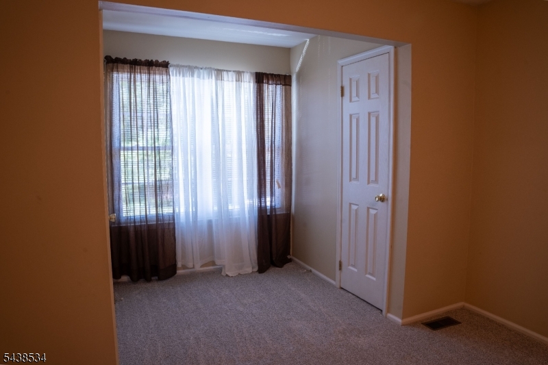 4 Delaware Ln Property Photo 29