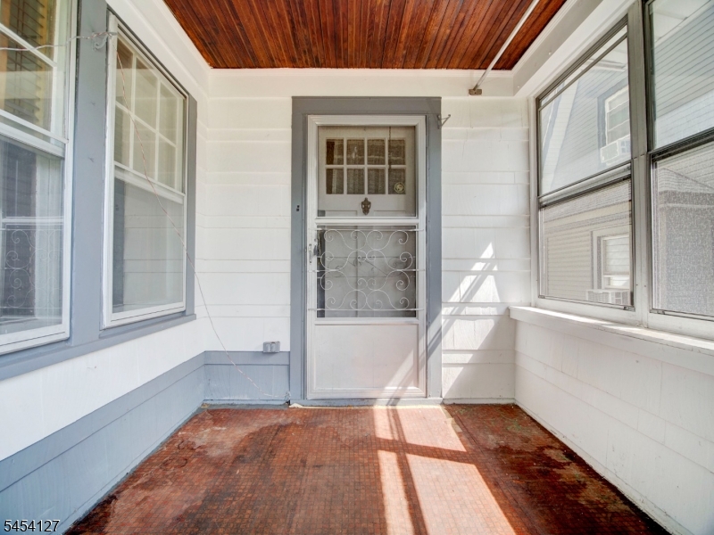 8 Whitman Ave Property Photo 6