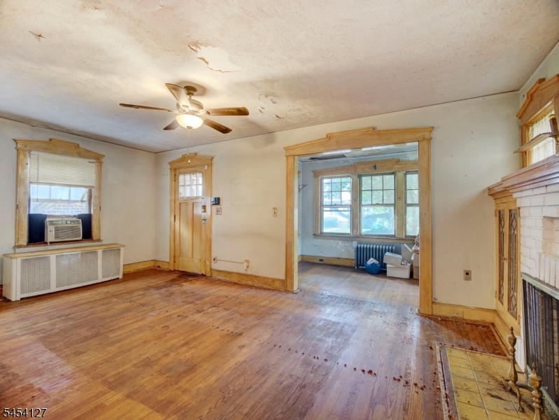 8 Whitman Ave Property Photo 10