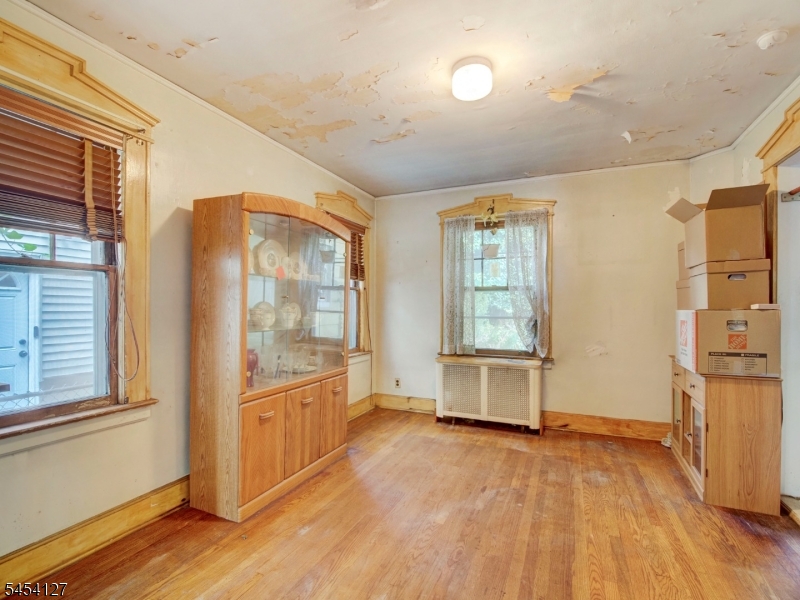 8 Whitman Ave Property Photo 11