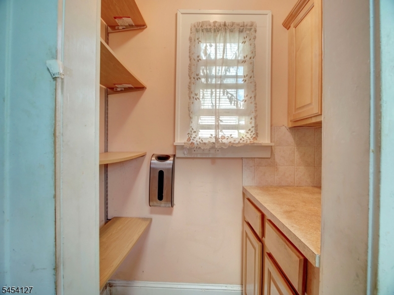 8 Whitman Ave Property Photo 15