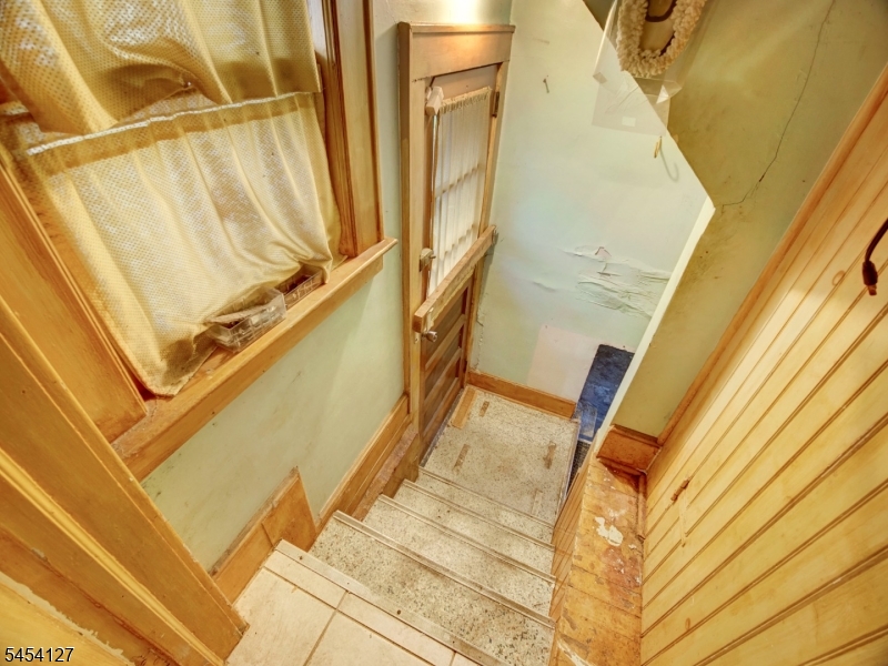 8 Whitman Ave Property Photo 17
