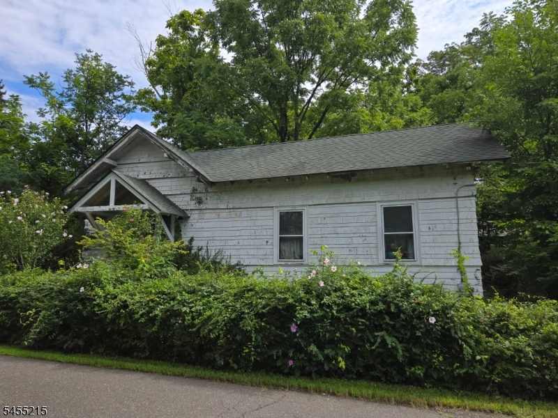 Hewlett Rd Property Photo 3